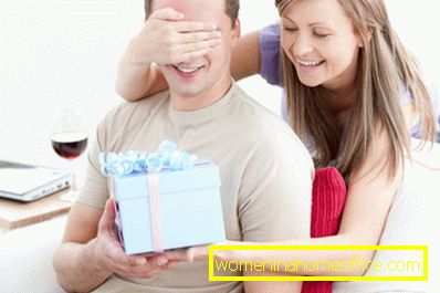 Vad bör man överväga när man väljer en present till en man?