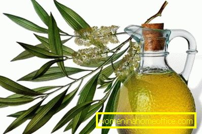 Tea tree olja tillsatt till regelbunden schampo för att tvätta huvudet kommer att förbättra funktionen av talgkörtlarna.